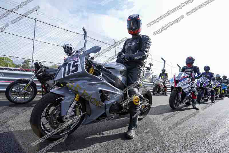 donington no limits trackday;donington park photographs;donington trackday photographs;no limits trackdays;peter wileman photography;trackday digital images;trackday photos